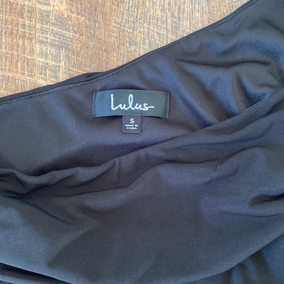 Lulu’s Total Appeal Black Ruched One-Shoulder Bodycon Midi Dress - Picture 6 of 6